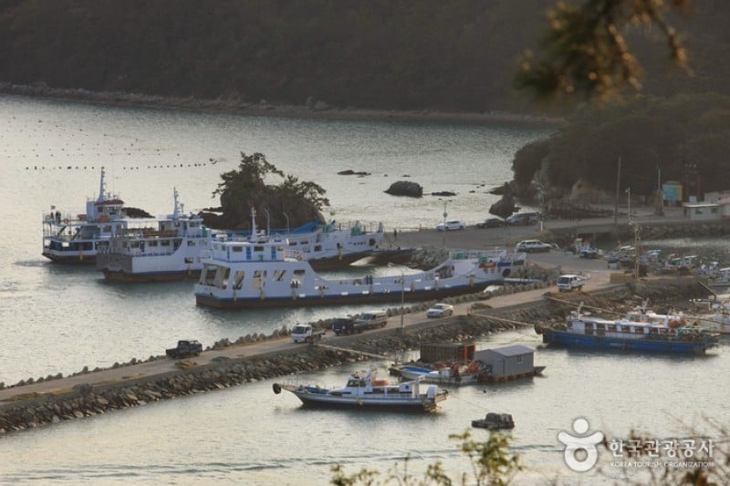 Galdu Village  (4/19)