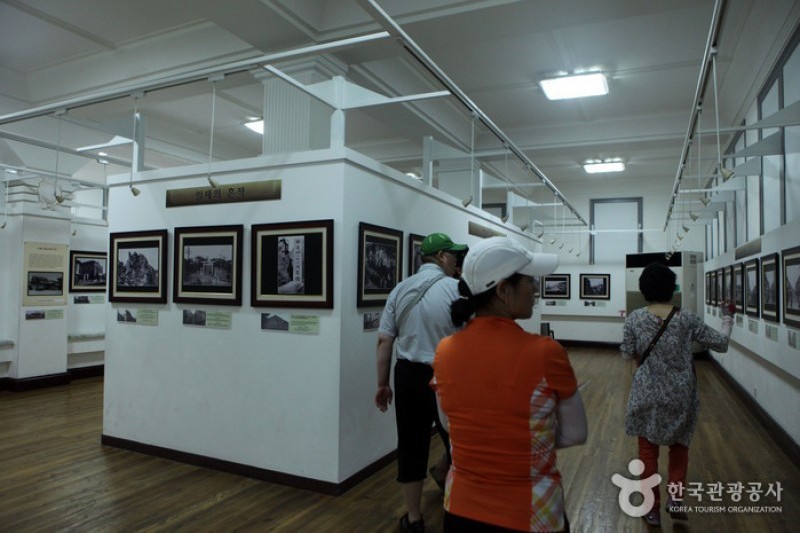 Mokpo Modern History Museum  (2/3)