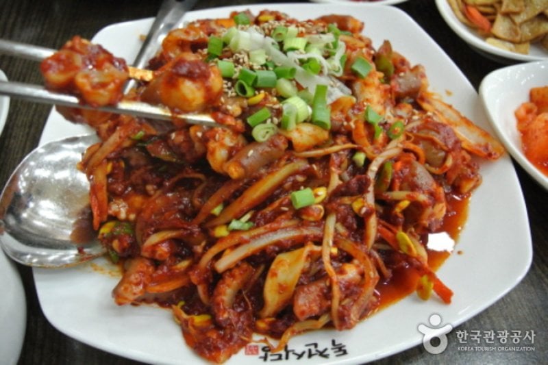 Dokcheon Restaurant  (4/7)