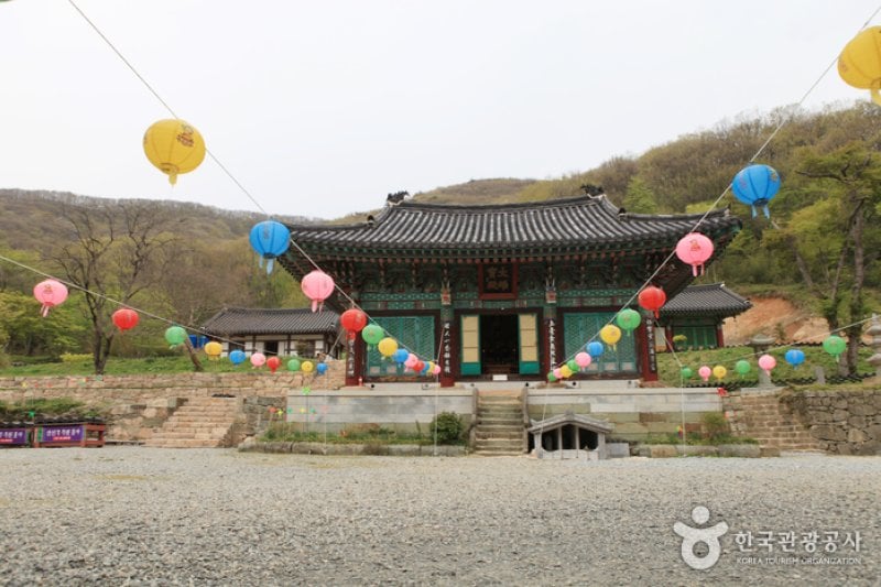 Yongcheonsa Temple  (13/15)