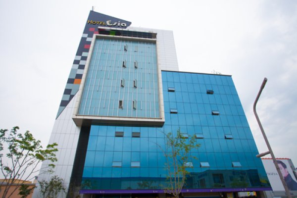 Esia Hotel