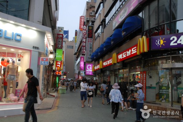 Eunhaengdong Euneungjeongi Culture Street