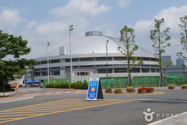 Hanbat Sports Complex