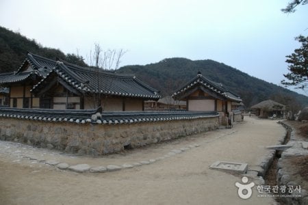 Seonbichon Village 