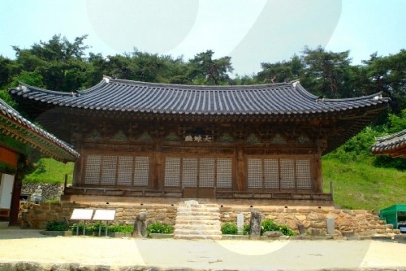 Bongjeongsa Temple  (1/15)