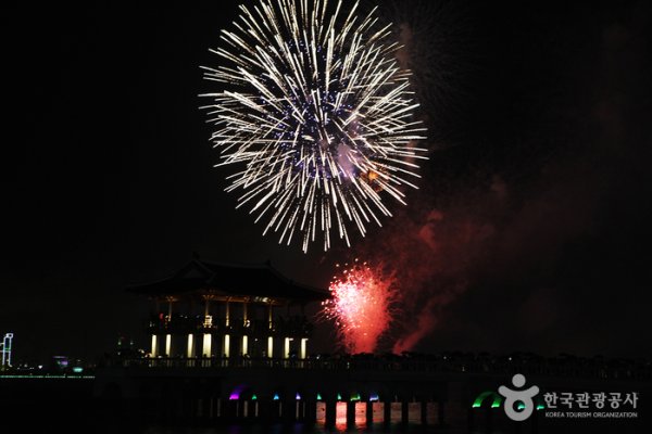 Pohang International Fireworks Festival