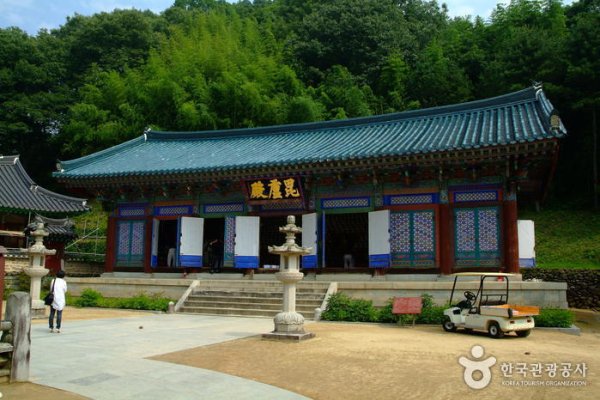 Jikjisa Temple