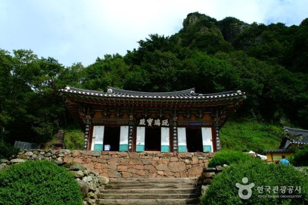 Cheongnyangsa Temple