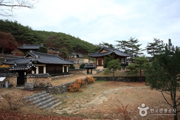 Andong Gunja Village