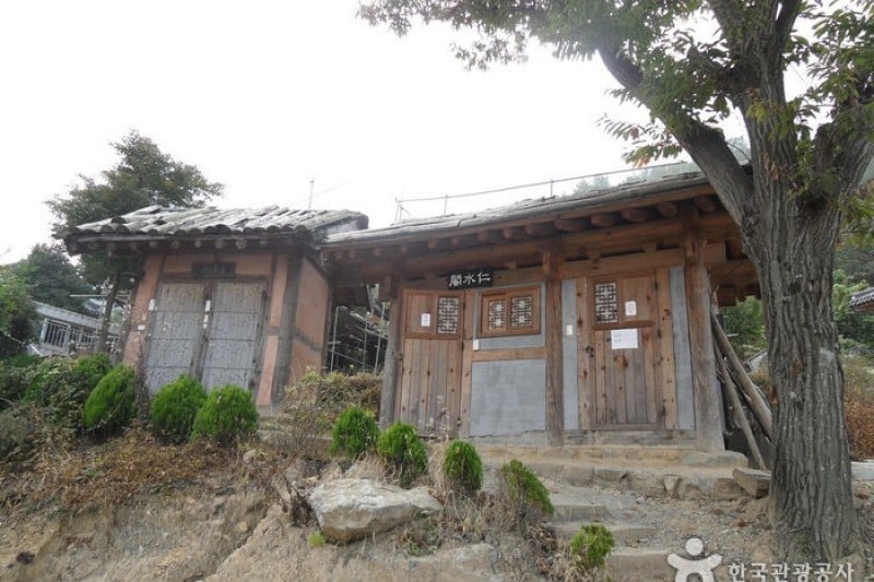 Cheongdo Hanok School 