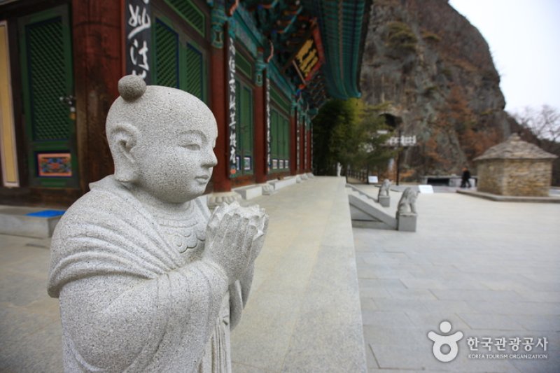 Gunwi Buddha Triad Grotto (2nd Seokguram) (군위 아미타여래삼존 석굴) (7/7)