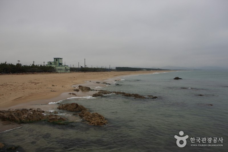 Daejin Beach  (2/32)
