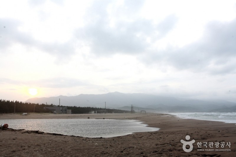 Daejin Beach  (14/32)