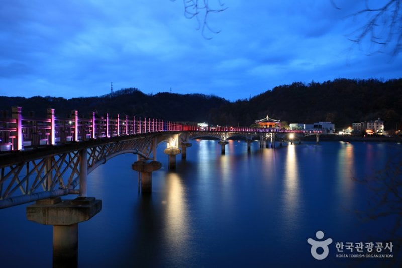 Woryeonggyo Bridge  (1/26)