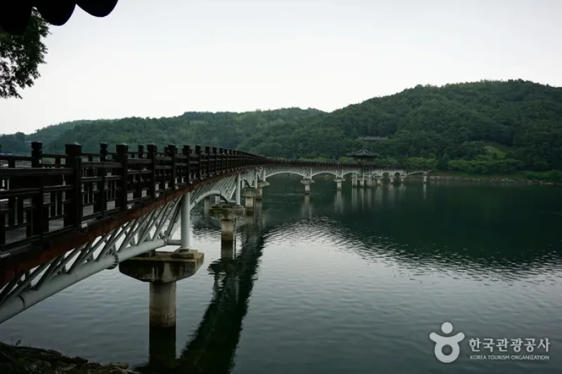 Woryeonggyo Bridge  (2/26)