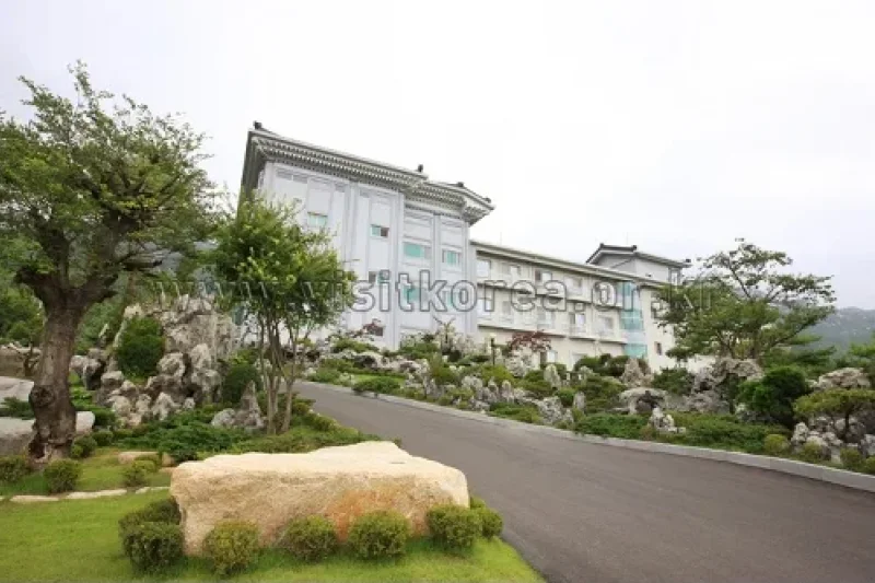 Gayasan National Tourist Hotel  (9/18)