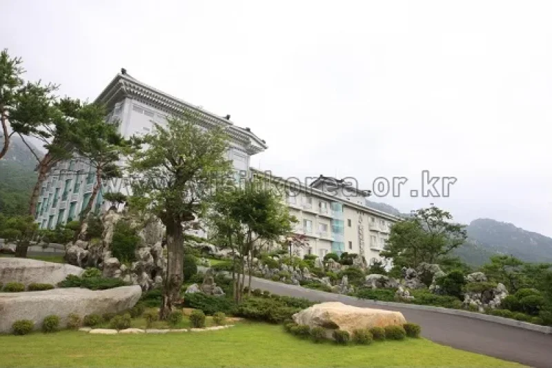 Gayasan National Tourist Hotel  (10/18)