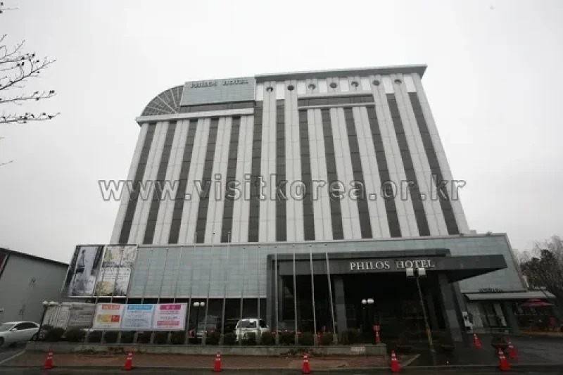 Philos Hotel 