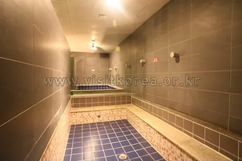 Philos Hotel 