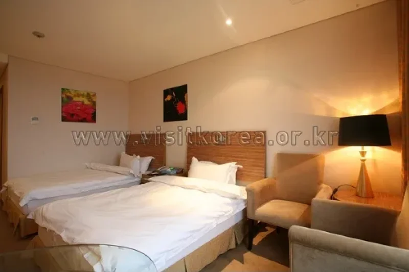 Philos Hotel 
