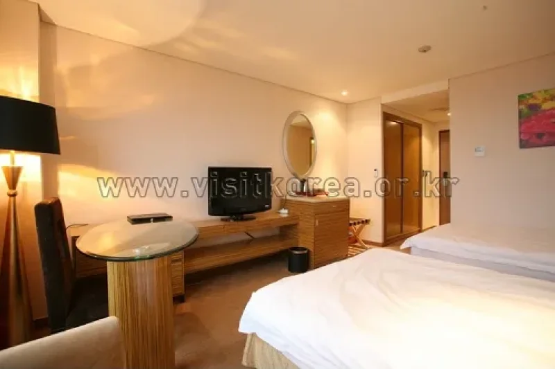 Philos Hotel 