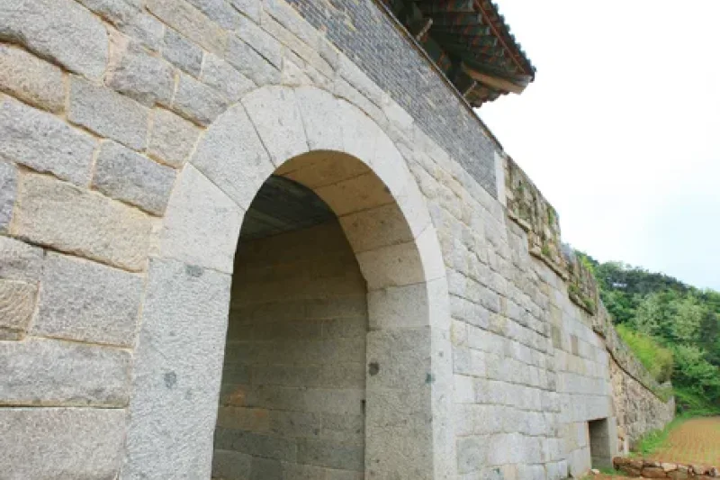 Chilgok Gasansanseong Fortress and Gasanbawi Rock  (6/10)