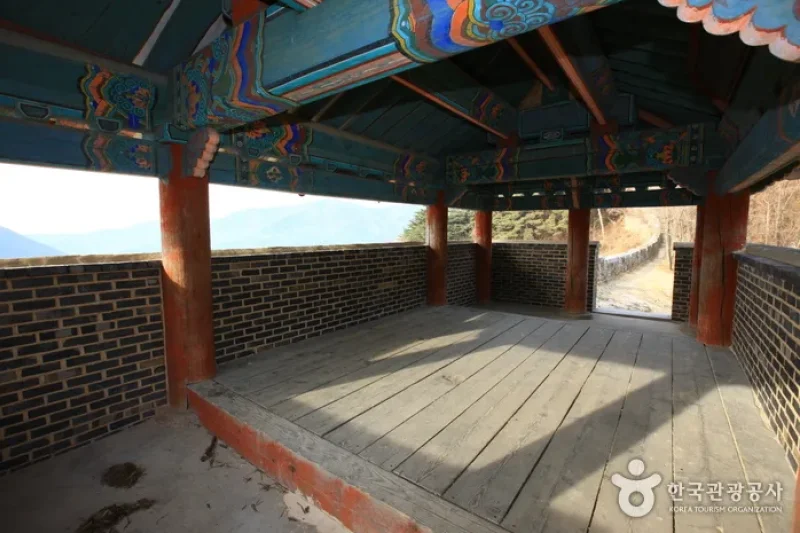 Chilgok Gasansanseong Fortress and Gasanbawi Rock  (9/10)
