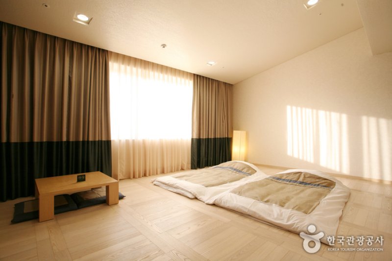 The Suites Hotel Gyeongju  (9/28)