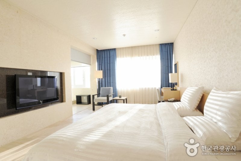 The Suites Hotel Gyeongju  (14/28)