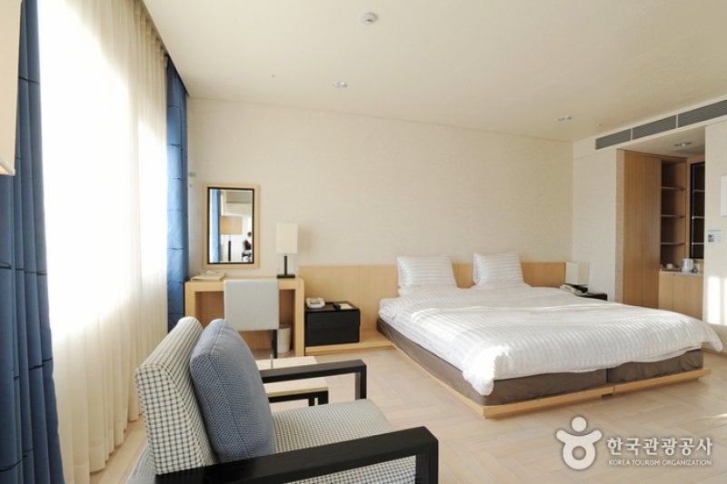 The Suites Hotel Gyeongju  (16/28)