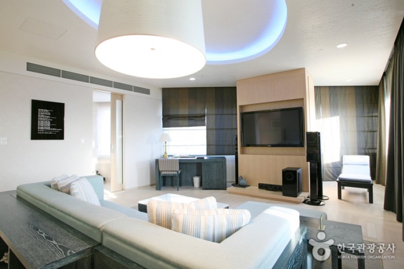 The Suites Hotel Gyeongju  (25/28)