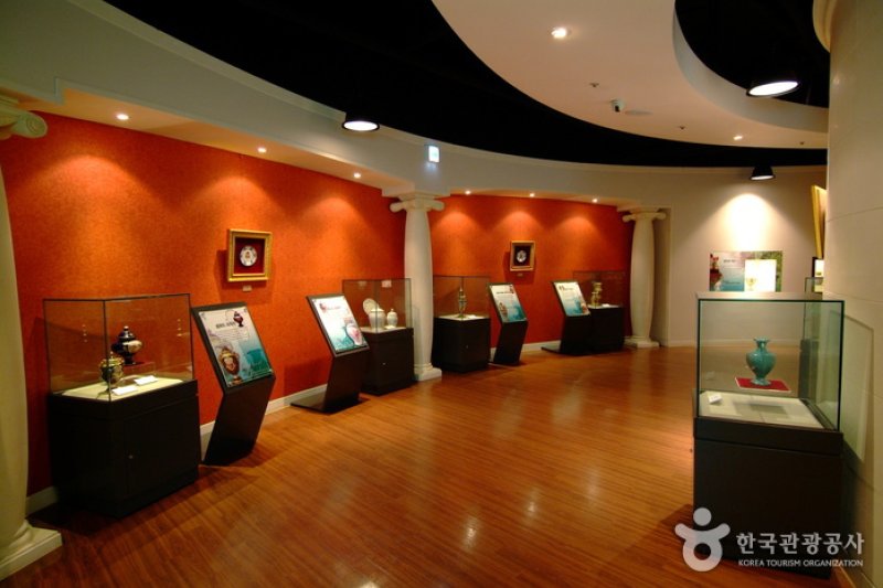 Gimcheon World Porcelain Museum (김천 세계도자기박물관) (5/7)