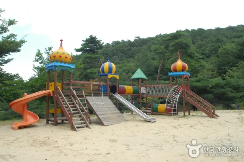 Sobaeksan Oknyeobong Recreational Forest (소백산 옥녀봉자연휴양림) (32/36)