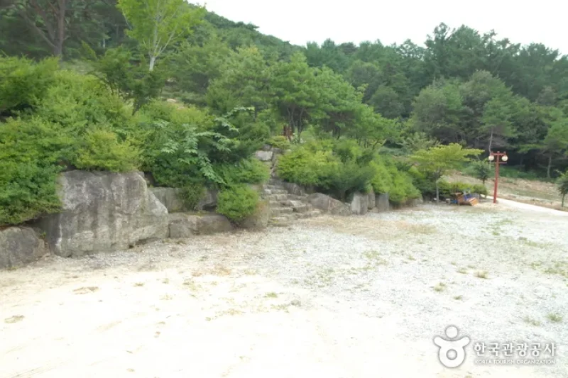 Sobaeksan Oknyeobong Recreational Forest (소백산 옥녀봉자연휴양림) (33/36)