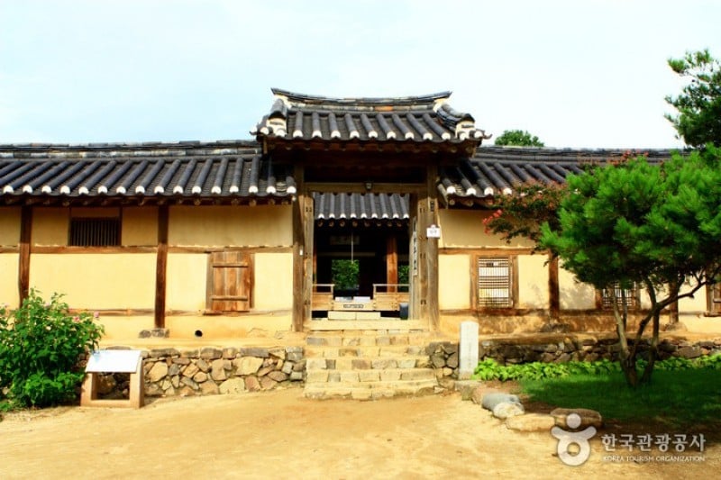 Andong Hahoe Folk Village [UNESCO World Heritage]  (12/83)