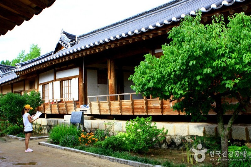 Andong Hahoe Folk Village [UNESCO World Heritage]  (16/83)
