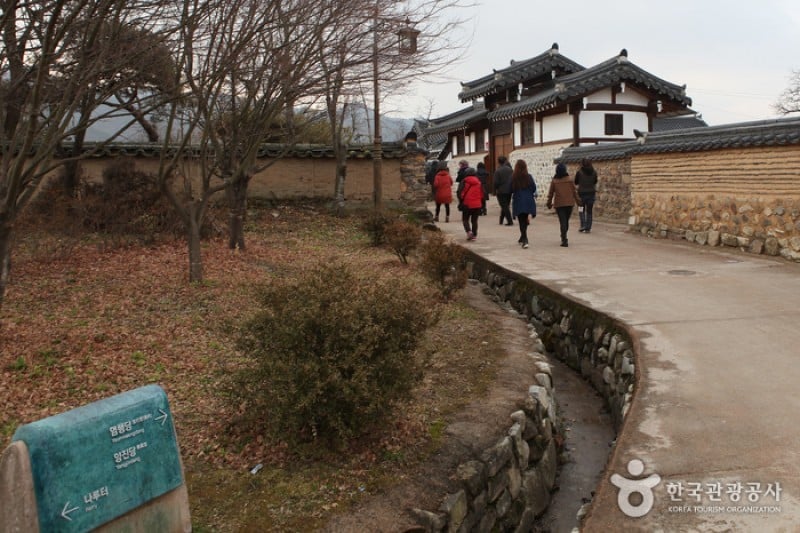 Andong Hahoe Folk Village [UNESCO World Heritage]  (53/83)