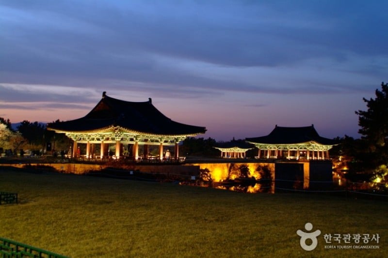 Gyeongju Donggung Palace and Wolji Pond  (9/24)