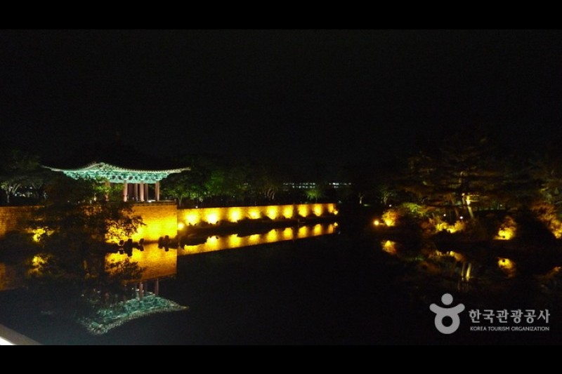 Gyeongju Donggung Palace and Wolji Pond  (14/24)