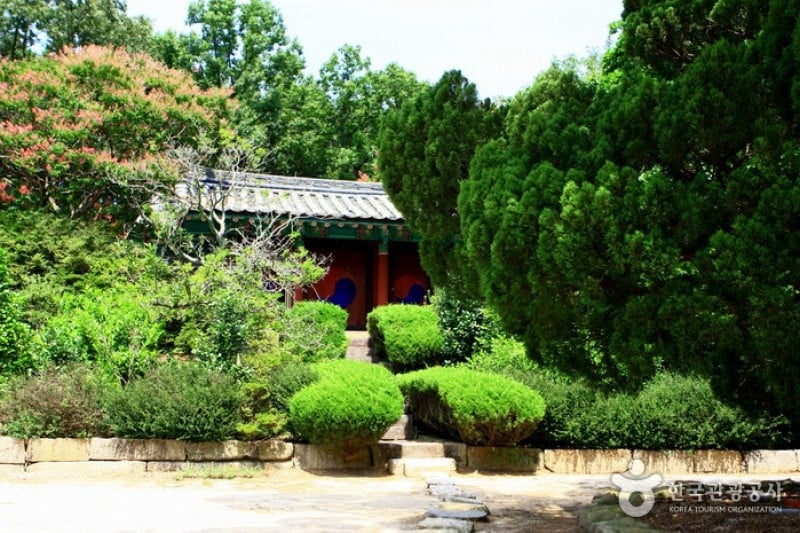 Gyeongju Yangdong Village [UNESCO World Heritage]  (33/45)