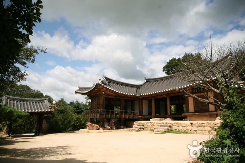 Gyeongju Yangdong Village [UNESCO World Heritage]  (43/45)