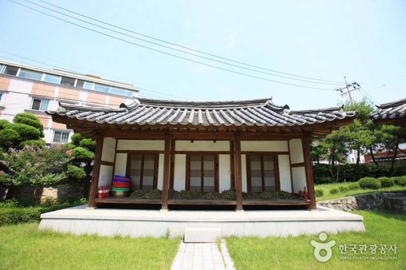 Dosanseowon Confucian Academy  (4/26)