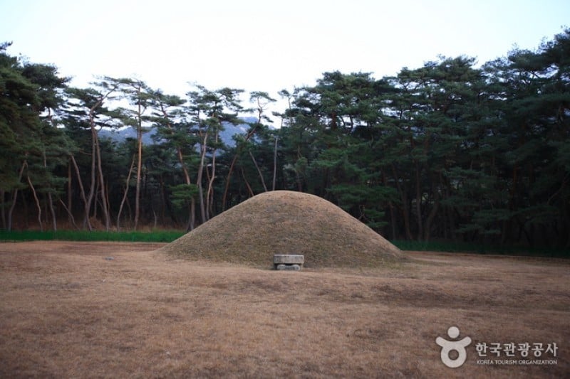 Gyeongju Historic Area [UNESCO World Heritage]  (3/5)