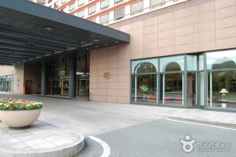 Gyeongju Hilton Hotel  (3/46)