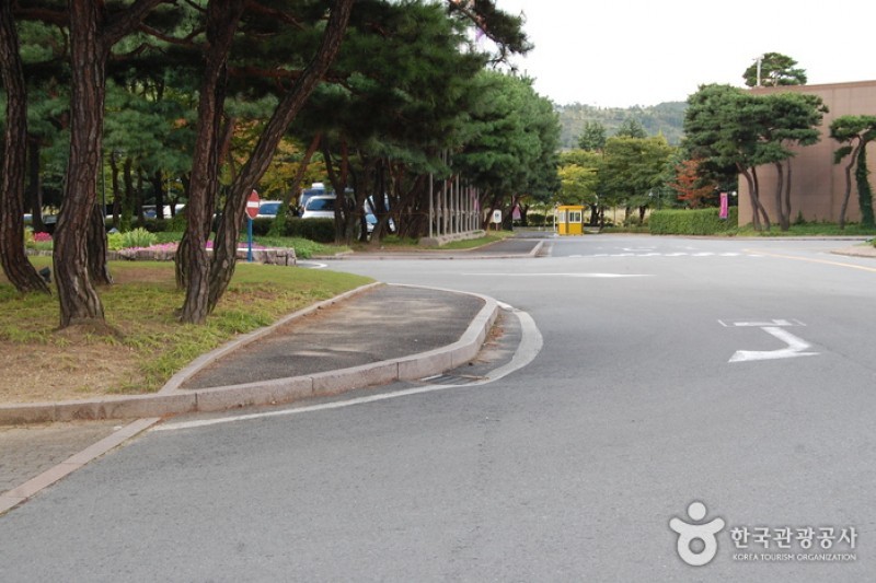 Gyeongju Hilton Hotel  (5/46)