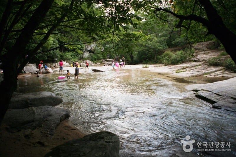 Daeyasan Yongchu Valley  (8/9)
