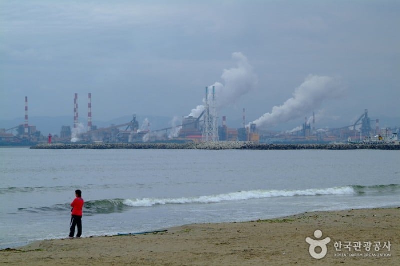 Yeongildae Beach 