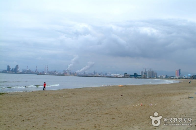 Yeongildae Beach 