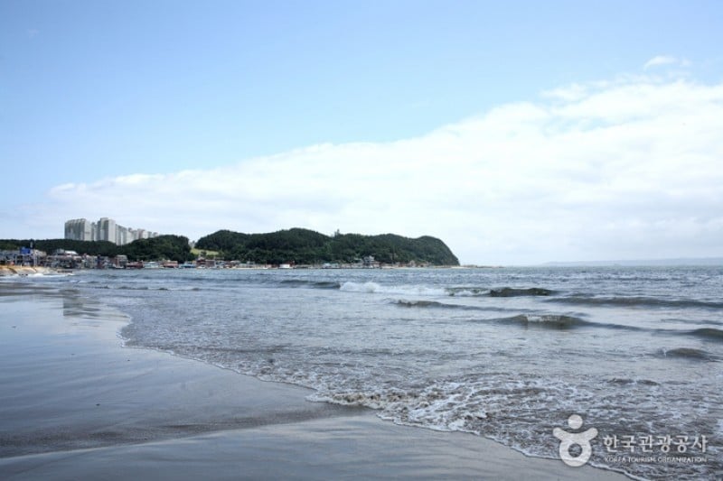 Yeongildae Beach 
