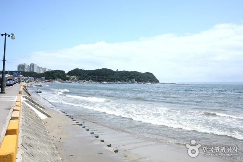 Yeongildae Beach 